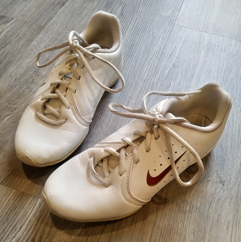 Nike Sideline III Cheer shoes with color inserts